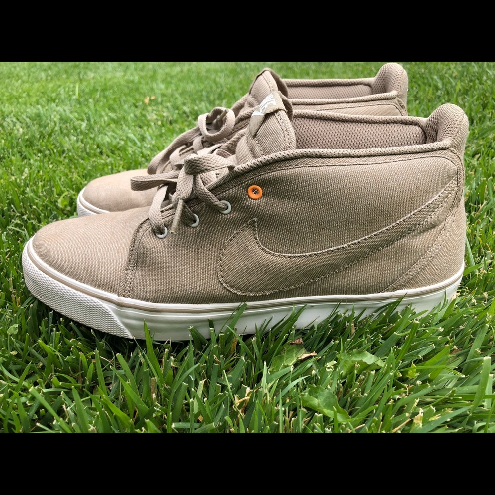 VERY RARE! Nike Toki’s Sz 11.5